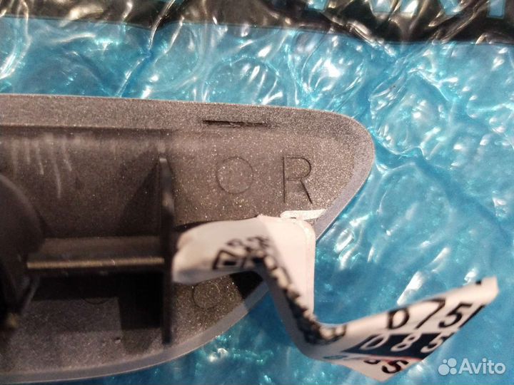 Крышка форсунки Rx (4) правая белый перл 2019-2023