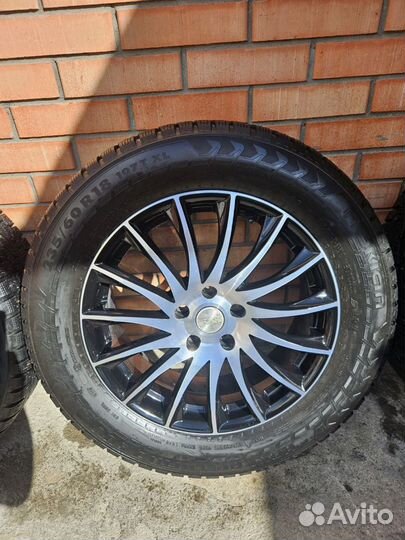 Комплект зимних колёс 235/60 R18