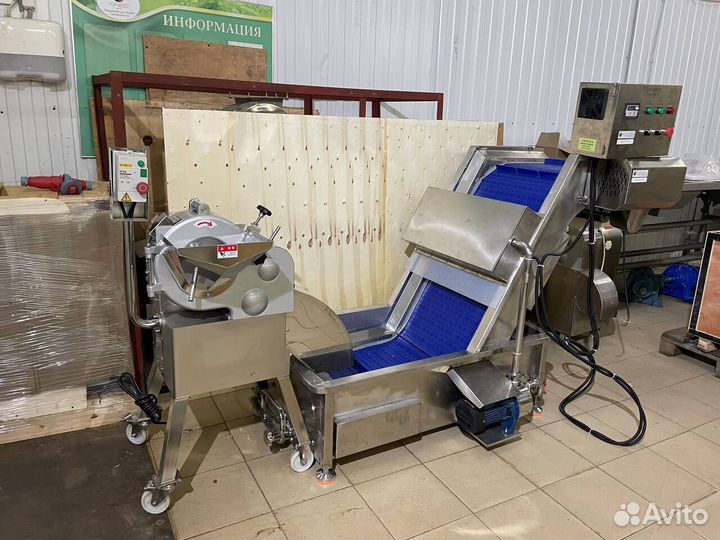 Подающий элеватор с бункером для замачивания