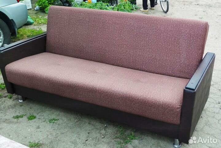 Диван книжка