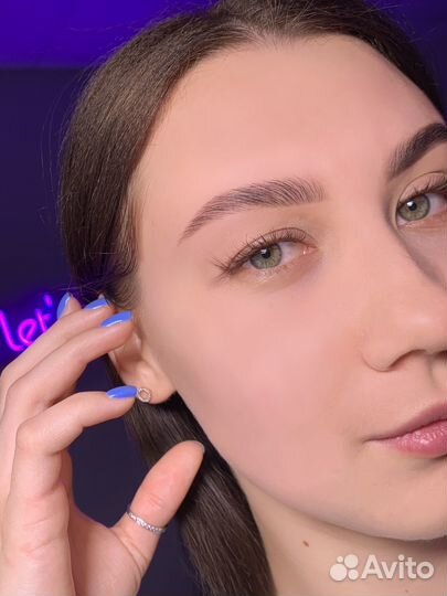 Мастер бровист