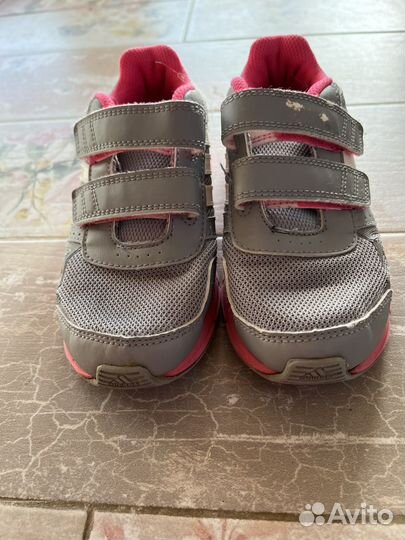 Кроссовки для девочки adidas