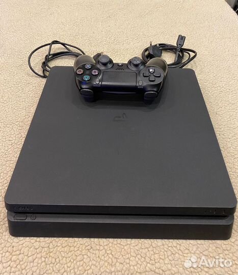 Игровая приставка Sony PlayStation 4slim