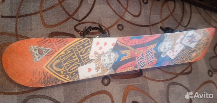 Сноуборд с ботинками