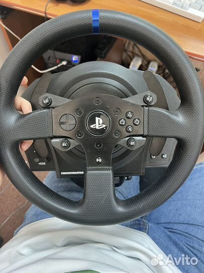 Руль thrustmaster t300rs
