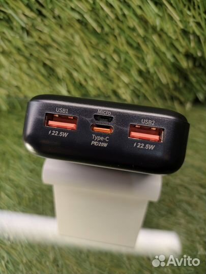 Повербанк с быстрой зарядкой Maimi 20000 mAh