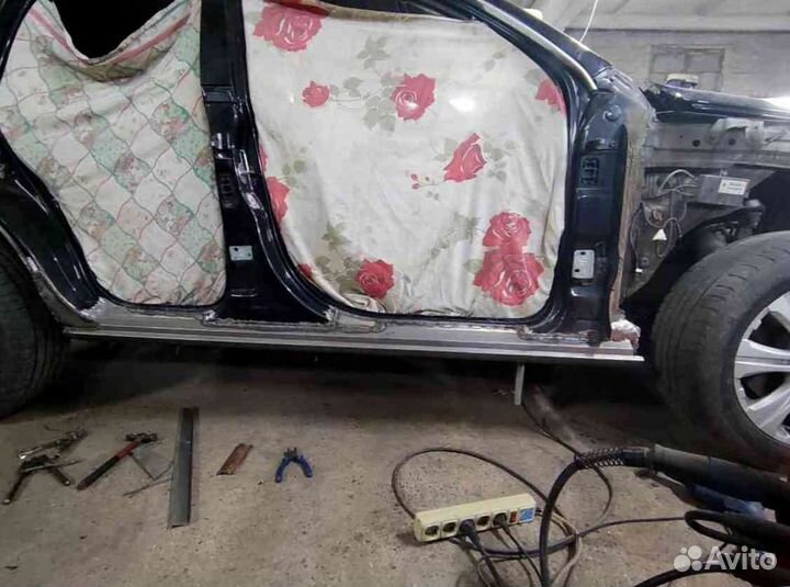 Пороги для Volkswagen Touareg 2002-2010 (GP)