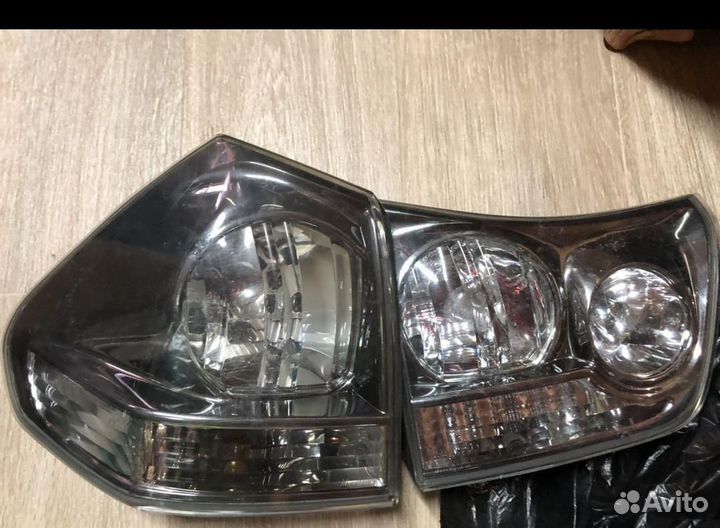 Фонарь задний Lexus RX300 RX330 RX350