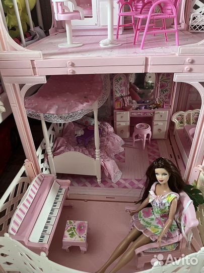 Домик для Барби винтаж с комплектами мебели