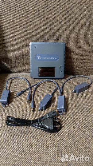 Сетевое зарядное устройство DJI Mavic 3 на 4 акб