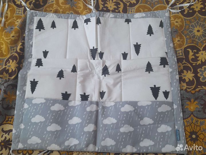 Кармашки на кроватку