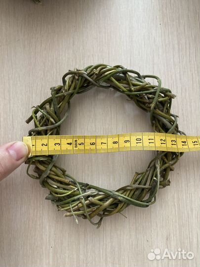 Венок интерьерный