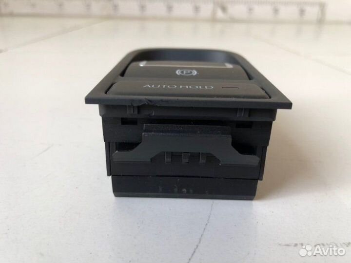 Кнопка стояночного тормоза Volkswagen Tiguan 1 5N