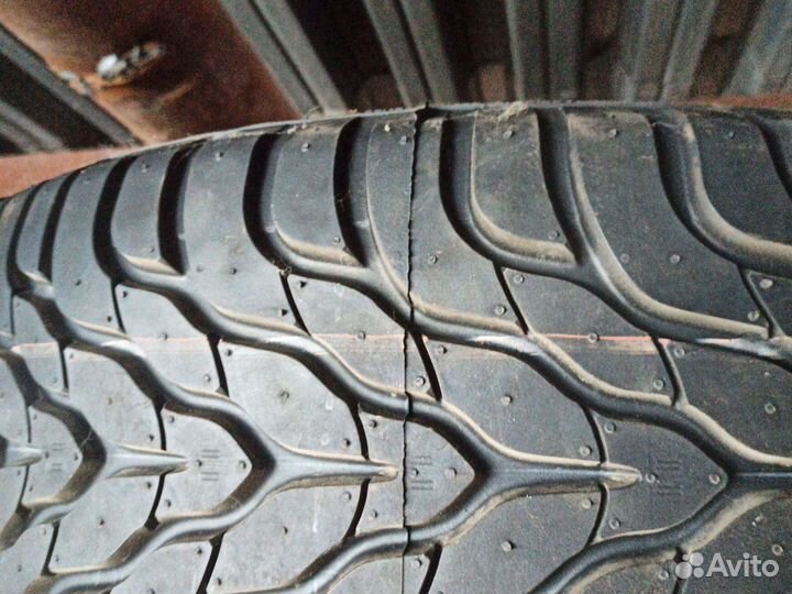 Yokohama 704R 275/60 R17