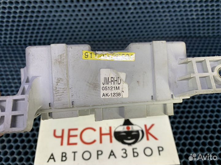 Блок предохранителей Tucson JM D4EA