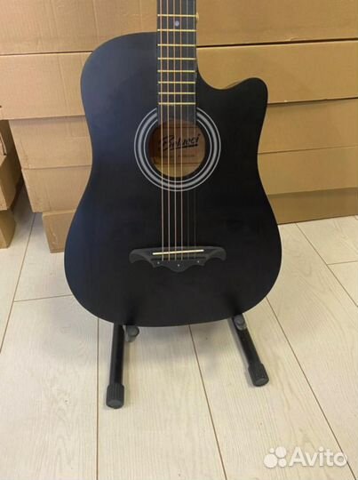 Гитара акустическая
