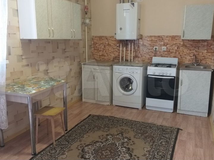 1-к. квартира, 40 м², 1/3 эт.