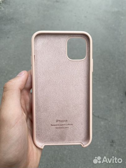 Чехол на iPhone 11