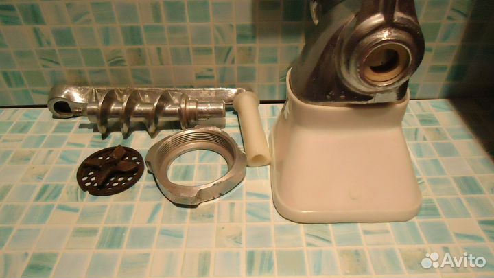 Мясорубки ручные с насадкой-соковыжималкой