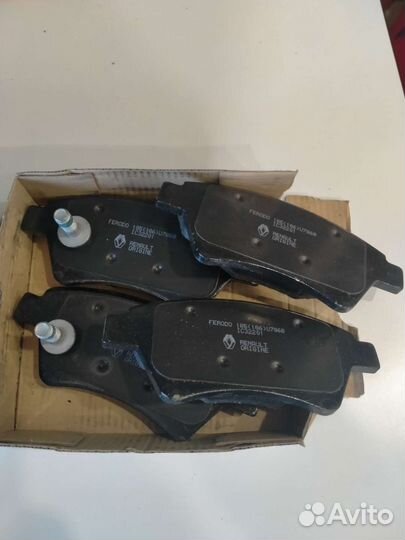 Тормозные колодки Рено сценик2 до 2005г
