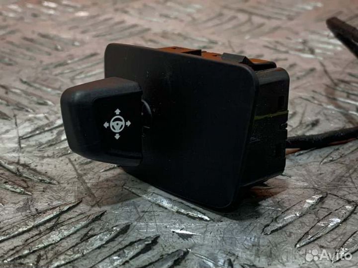 Кнопка регулировки рулевой колонки Bmw 5-Series