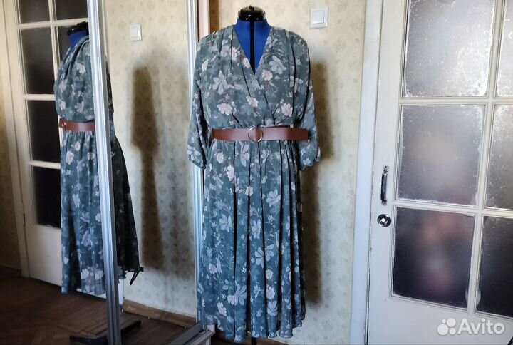 Платье летнее в цветочек 56-58 р