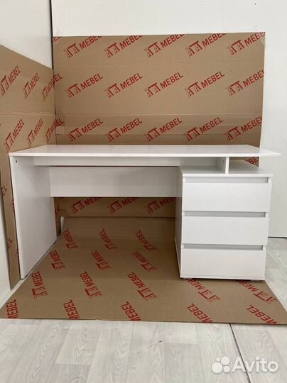 Стол письменный Кайт, отличное качество