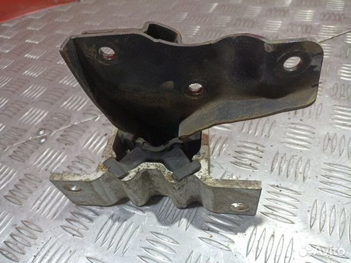 Опора двигателя правая Renault Logan / Sr / Ls