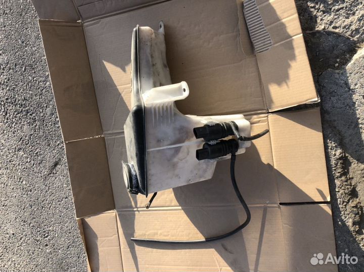 Бачок омывателя лобового стекла на бмв х5 е53 BMW