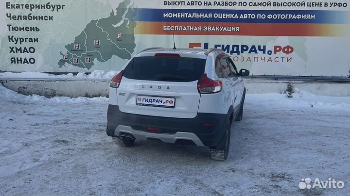 Накладка кнопки стеклоподъемника задняя левая LADA