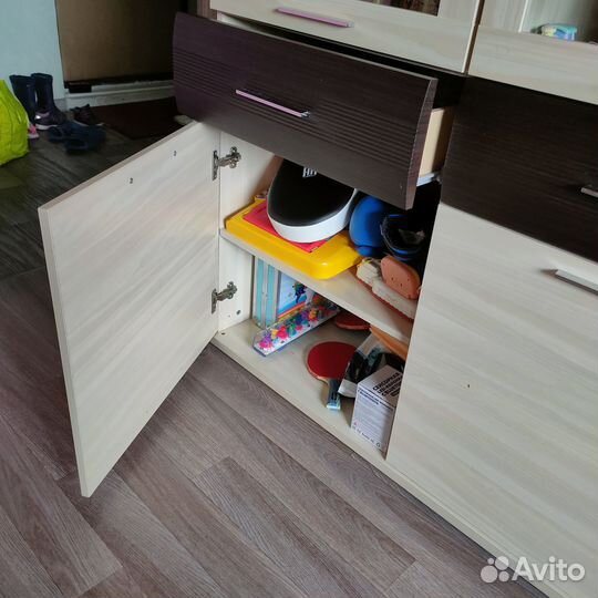 Шкаф сервант бу