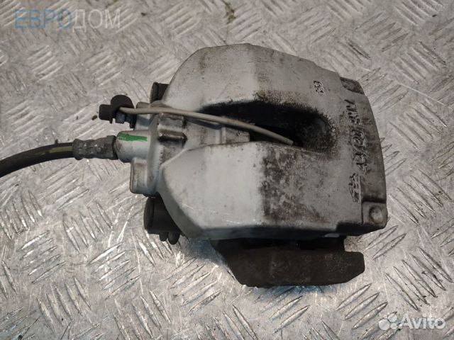 Суппорт задний правый на BMW E70 LCI s1138803