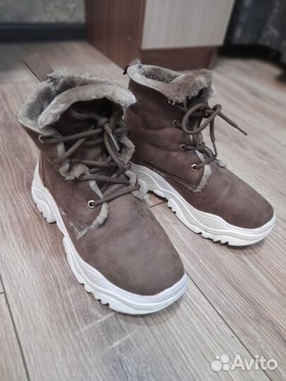 Ботинки женские зимние 39 размера