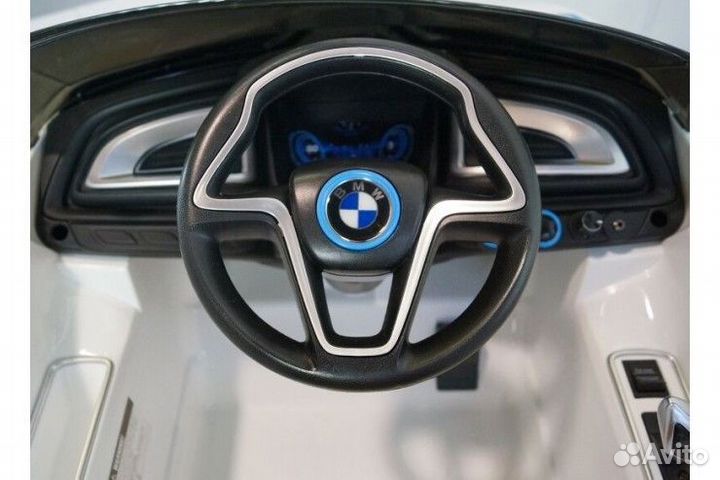 Радиоуправляемый детский электромобиль BMW i8