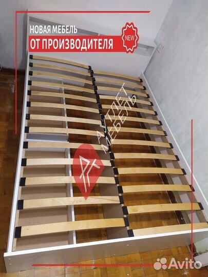 Кровать двухспальная с ящиками