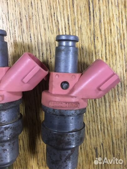 Форсунка топливная 4E-FE,5E-FE