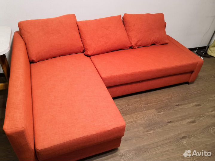 Угловой диван IKEA