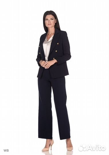 Брючный костюм женский новый 46