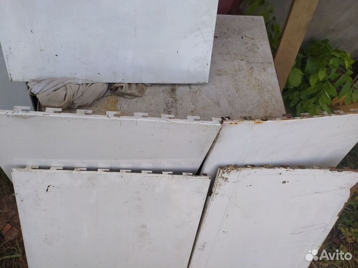 Металлические полочки