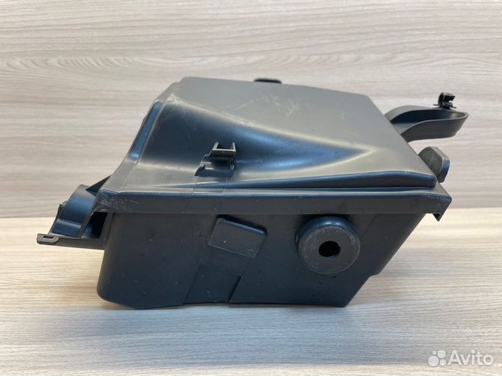 Корпус блока предохранителей Nissan Terrano