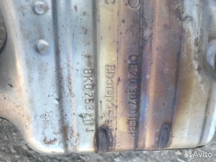 Резонатор воздушного фильтра Audi A4