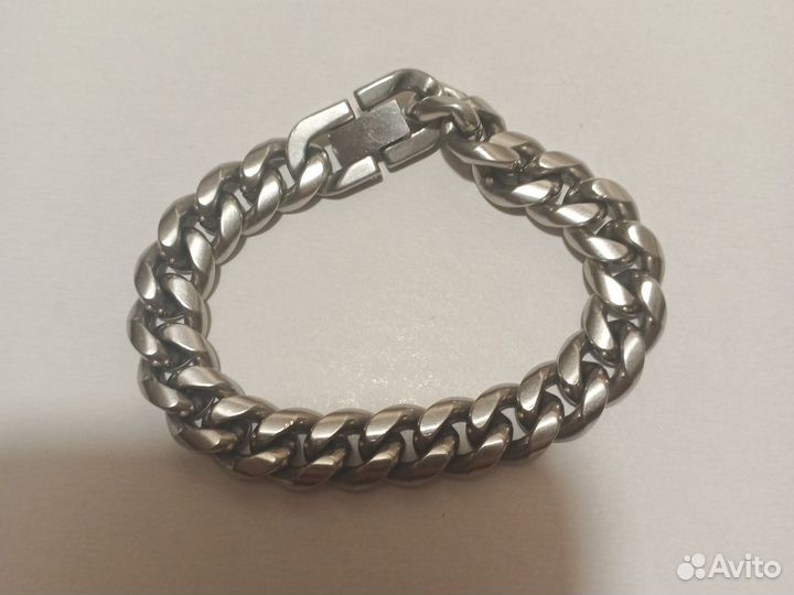 Браслет из нержавеющей стали