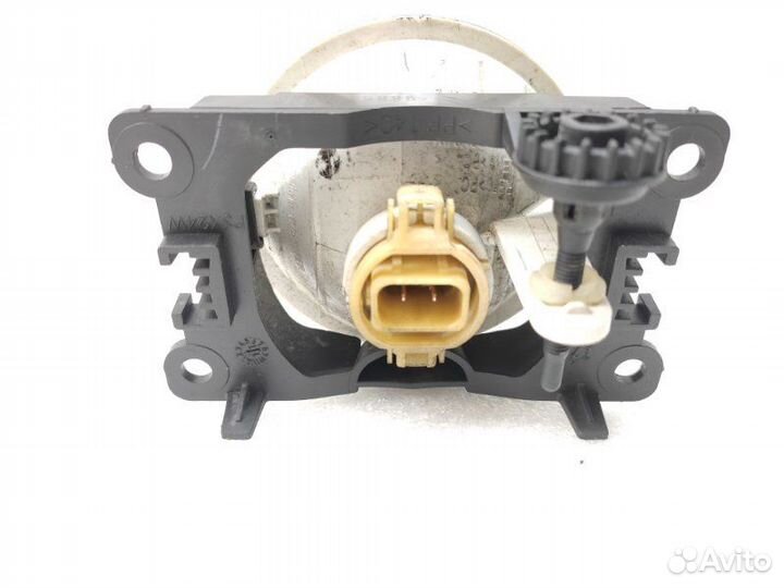 Фара противотуманная передняя Peugeot 207 2011