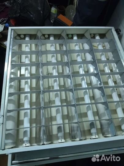 Светильник потолочный встраиваемый