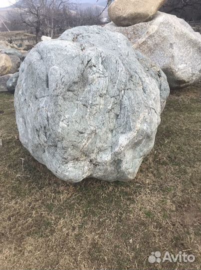 Камень валуны для ландшафтного дизайна