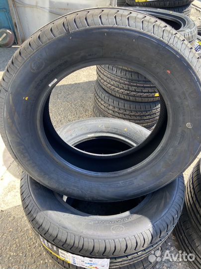 Roadmarch EcoPro 99 215/60 R16 95