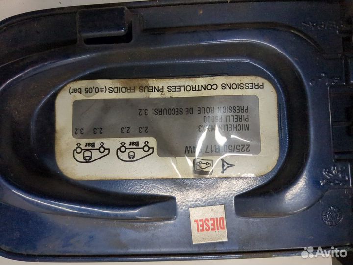 Лючок бензобака Peugeot 607, 2002