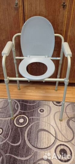 Санитарный стул туалет