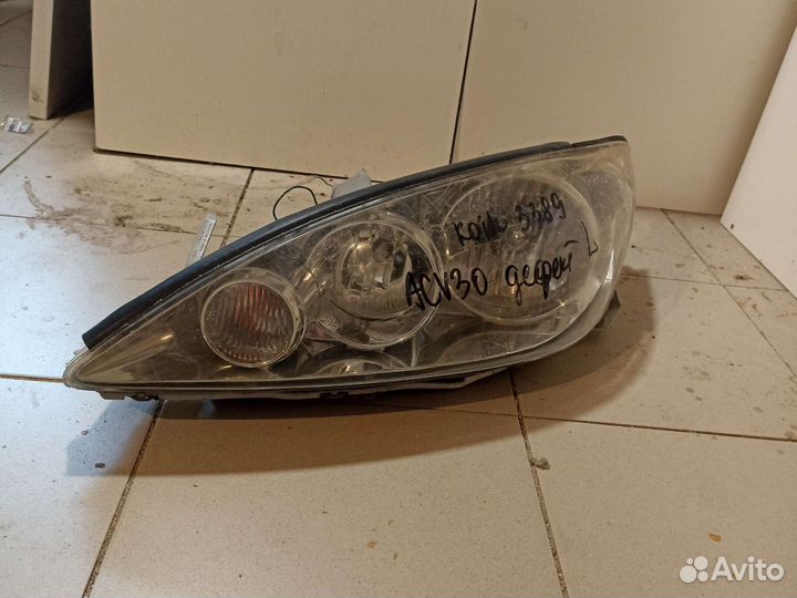 Фара Toyota Camry ACV30
