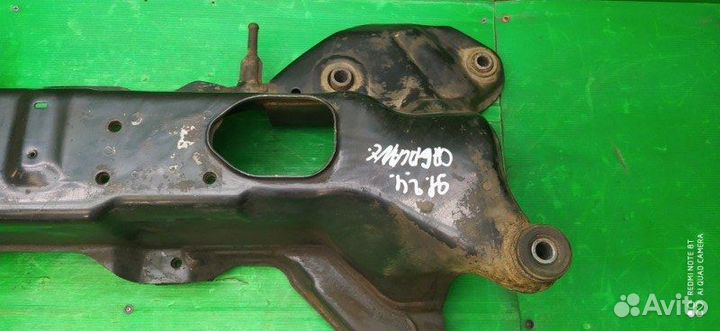 Подрамник передний Mitsubishi Galant 8 2.4 2001